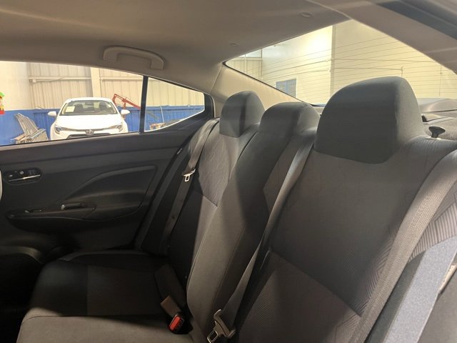 Used 2023 Nissan Versa SV image 17