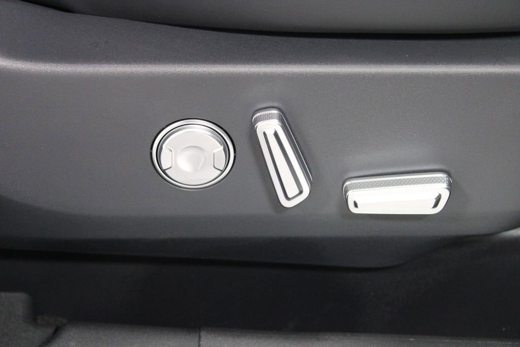 New 2026 Lincoln Nautilus Reserve w/ Jet Appearance Package image 26