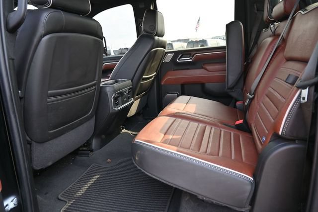 Used 2024 GMC Sierra 2500 Denali Ultimate AWD/4WD image 17