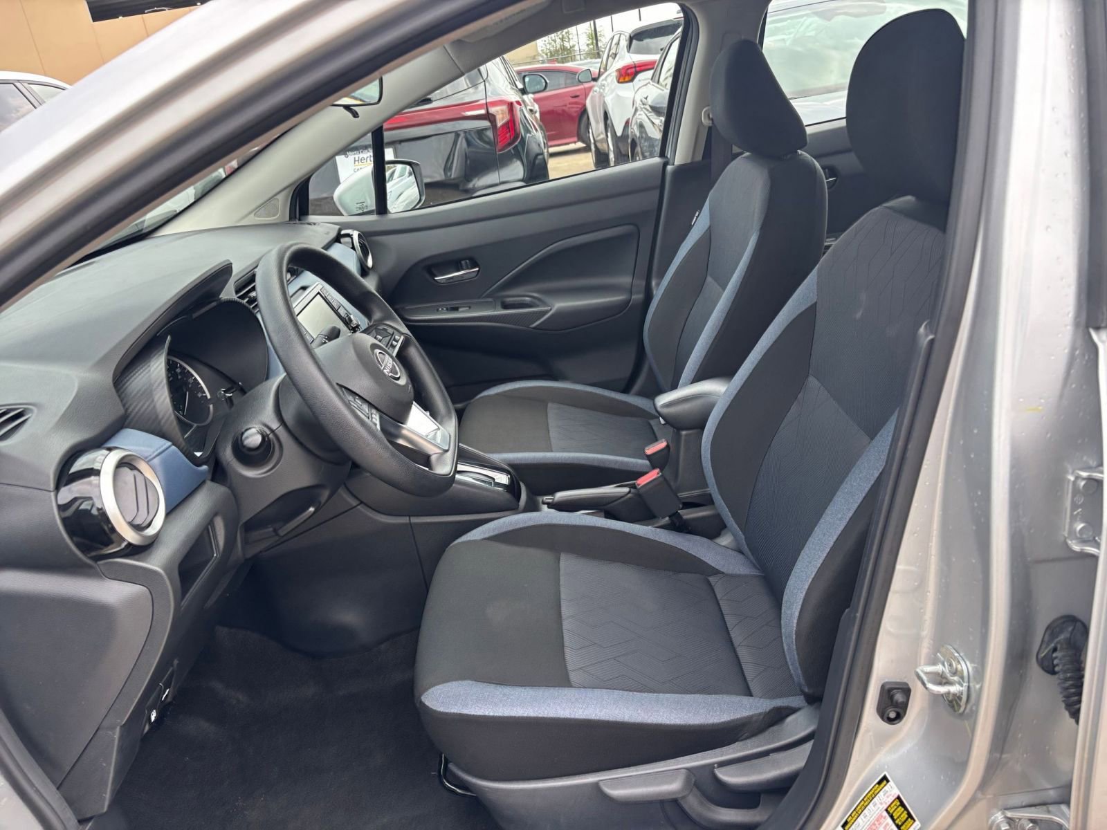 Used 2025 Nissan Versa SV image 24