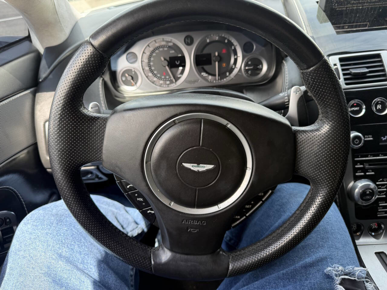 Used 2014 Aston Martin V8 Vantage Coupe RWD image 18