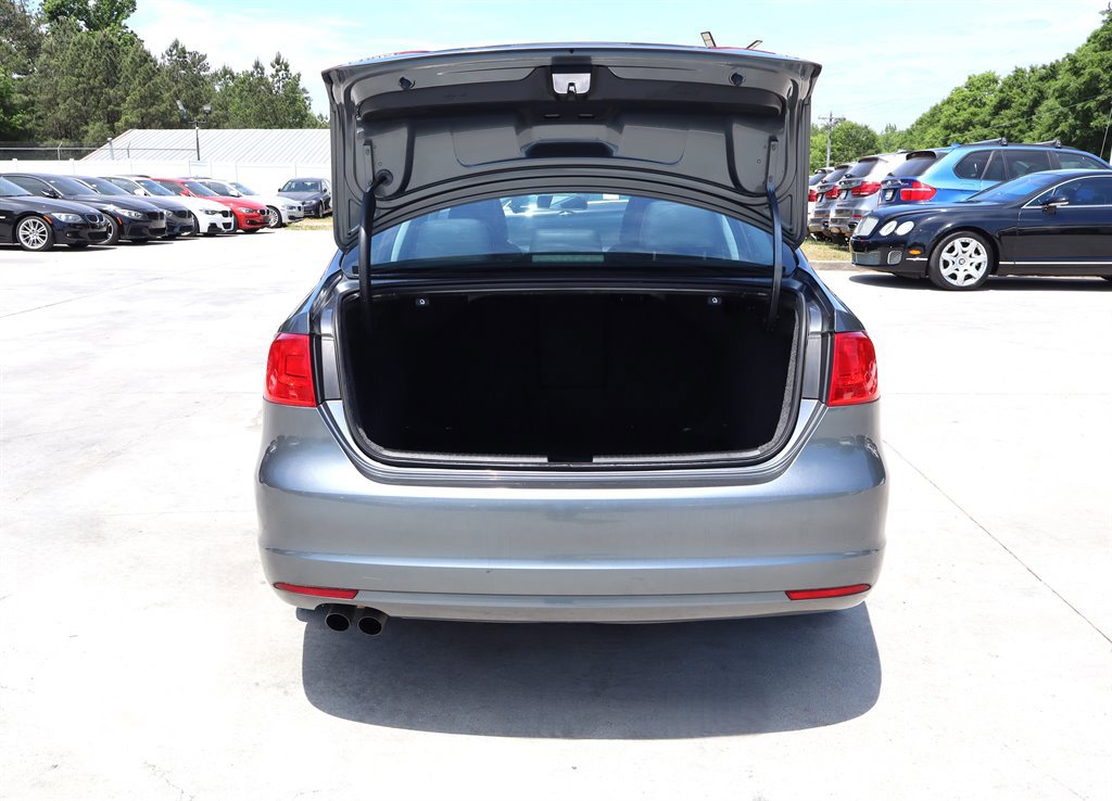 Used 2012 Volkswagen Jetta TDI FWD image 30