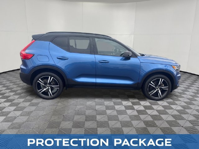 Used 2021 Volvo XC40 T5 R-Design w/ Climate Package AWD/4WD image 7