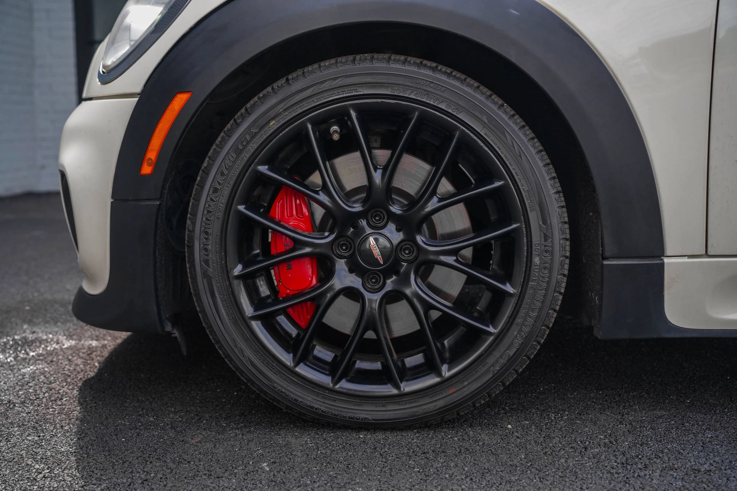 Used 2011 MINI Cooper John Cooper Works FWD image 27