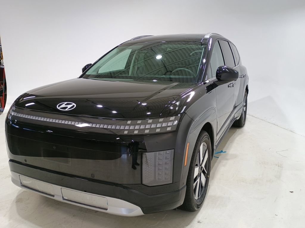 New 2026 Hyundai Ioniq 9 SEL image 3