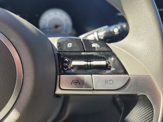 Used 2024 Hyundai Elantra SEL image 27