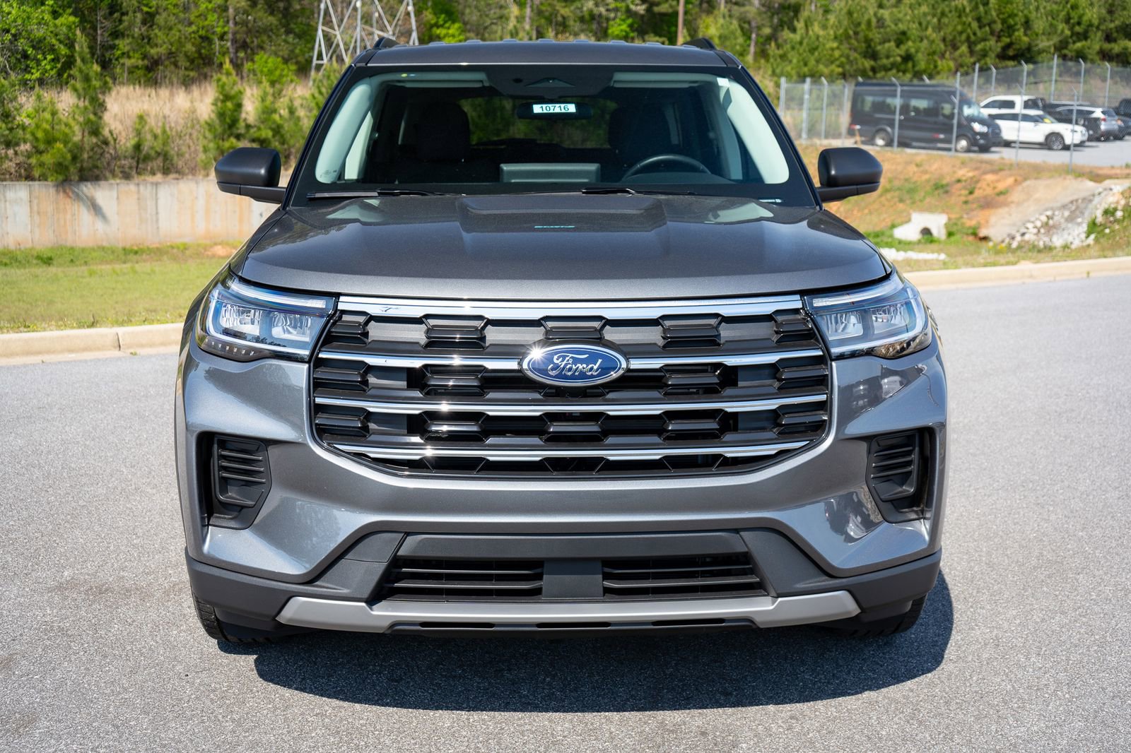 New 2026 Ford Explorer Active RWD image 2