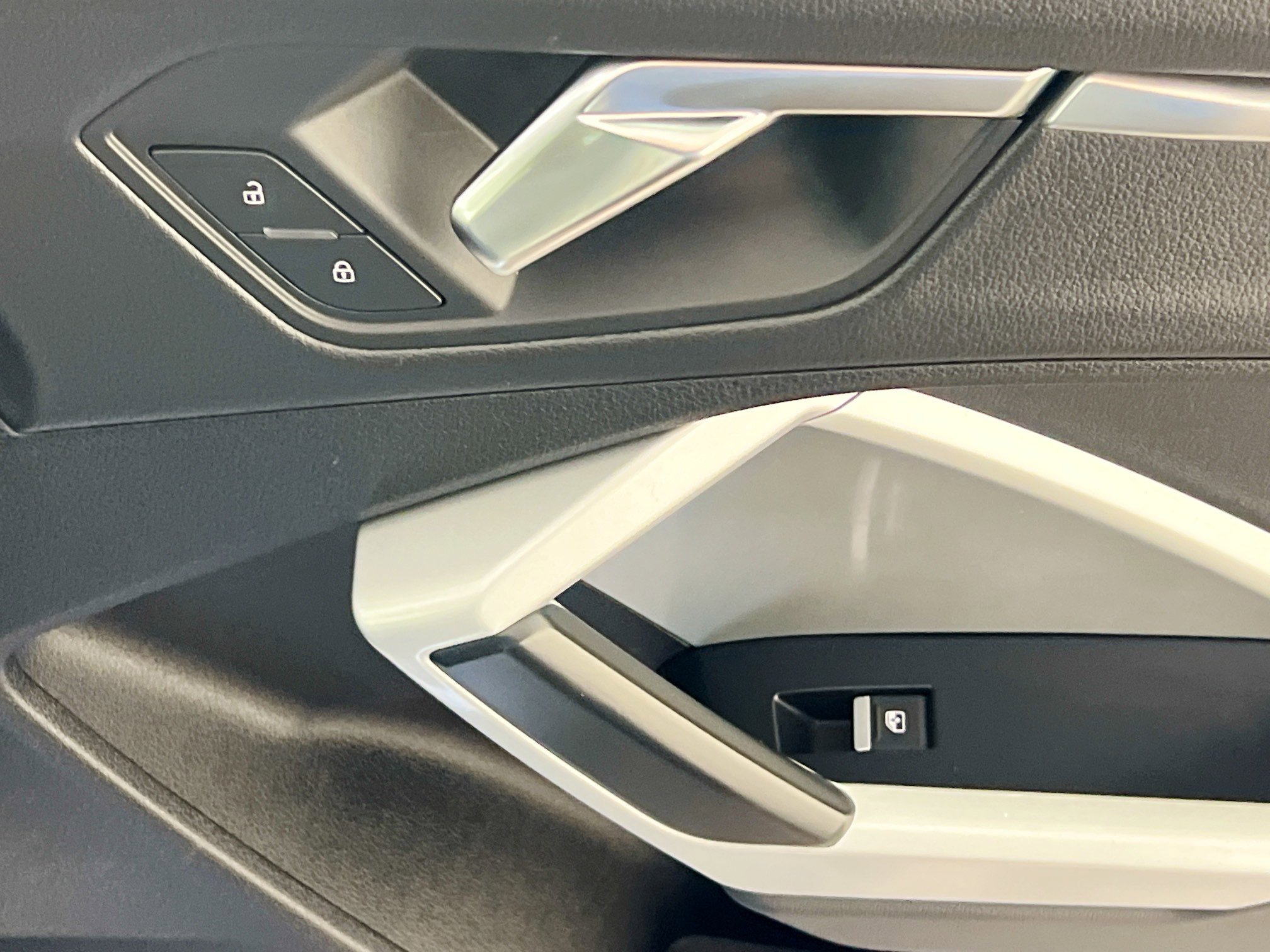 Used 2024 Audi Q3 2.0T Premium image 31