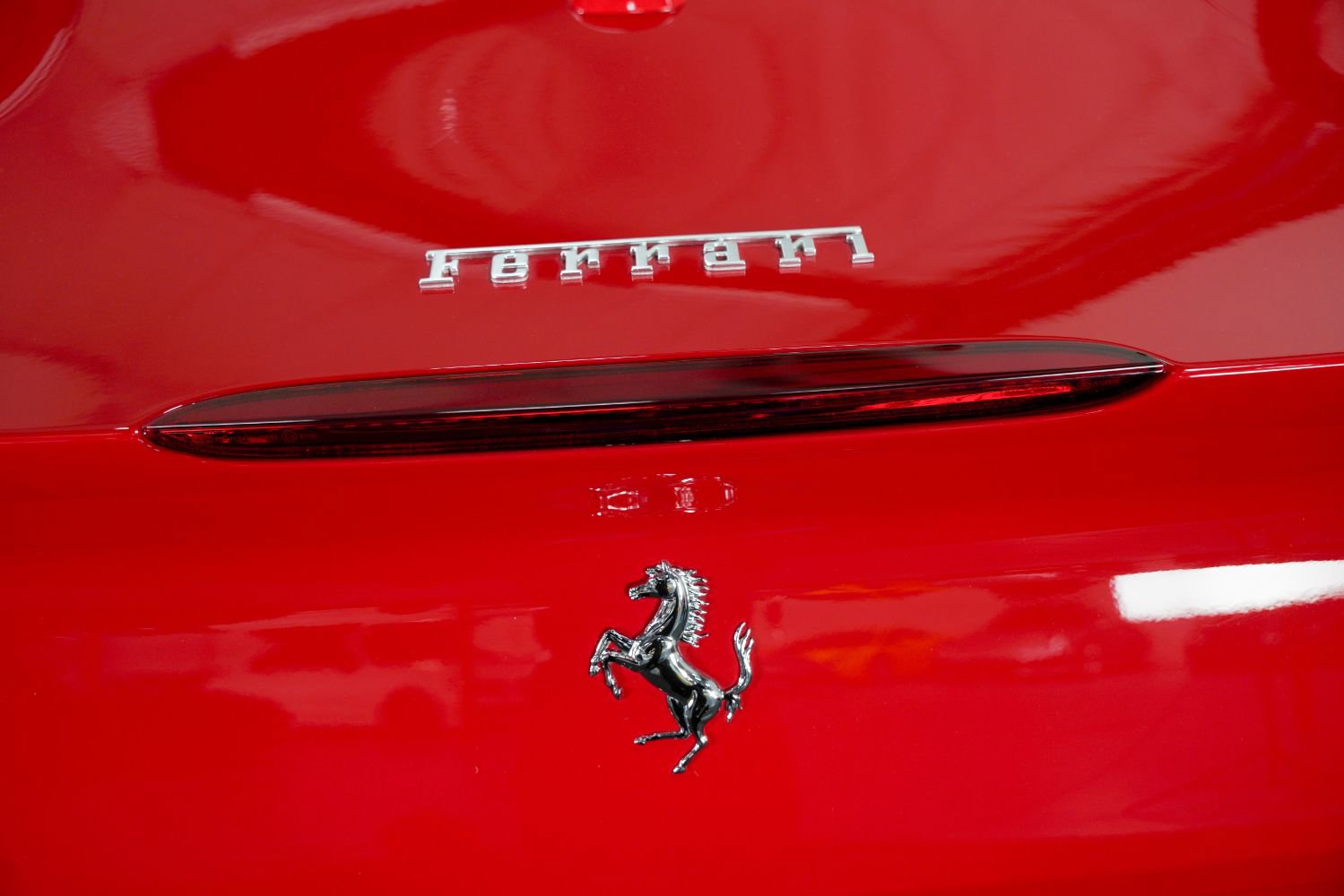 Used 2020 Ferrari Portofino image 23