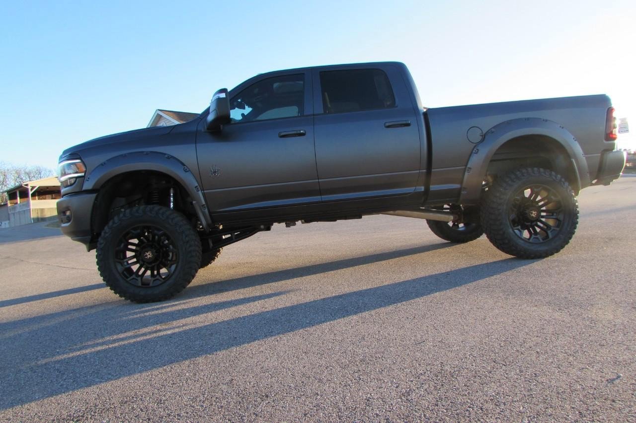 New 2024 RAM 3500 Laramie w/ Night Edition image 5