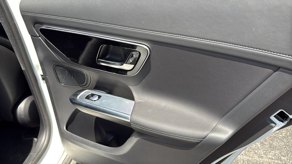 Certified 2025 Mercedes-Benz GLC 300 image 16