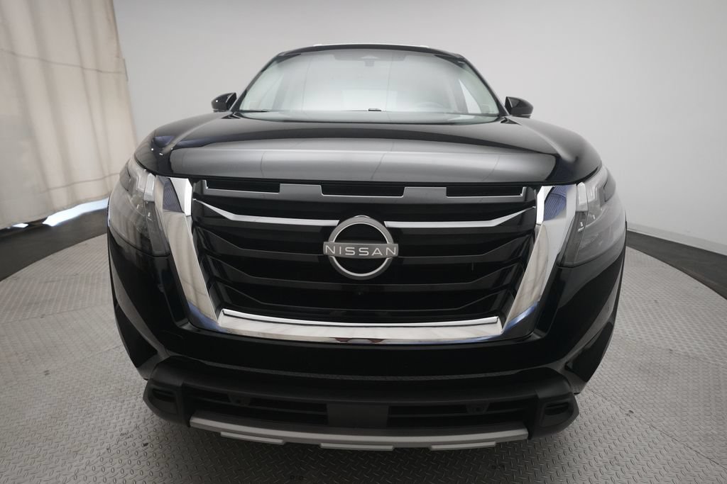 Used 2025 Nissan Pathfinder Platinum AWD/4WD image 22