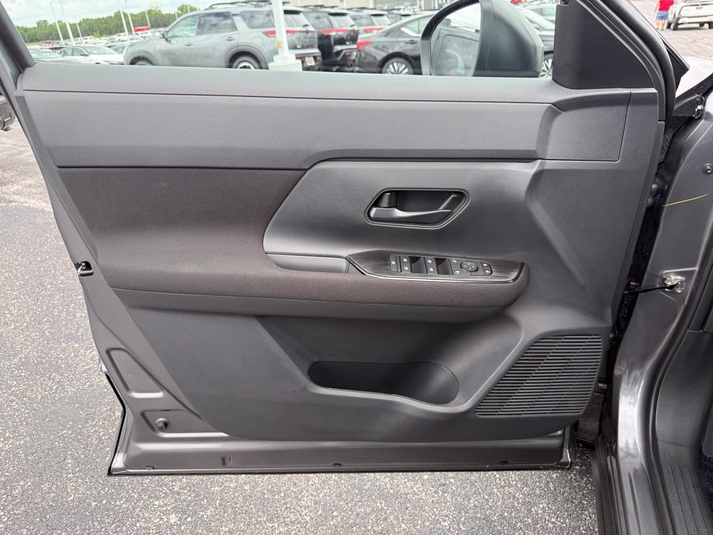 New 2026 Nissan Kicks S FWD image 5