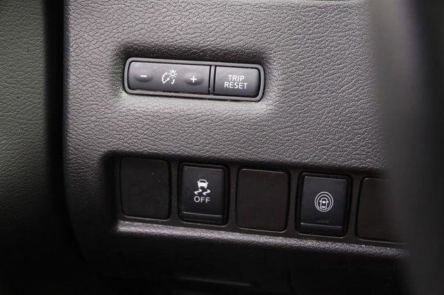 Used 2024 Nissan Murano SV w/ SV Midnight Edition Package AWD/4WD image 19