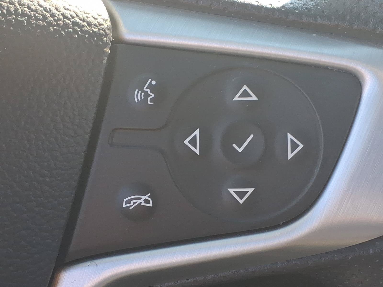 Used 2022 GMC Terrain SLE w/ Driver Convenience Package FWD image 31