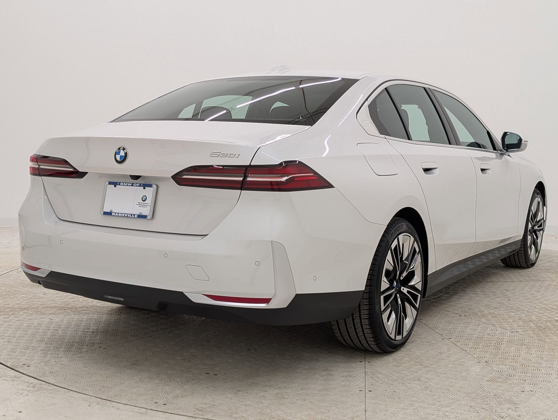 New 2026 BMW 530i RWD image 9