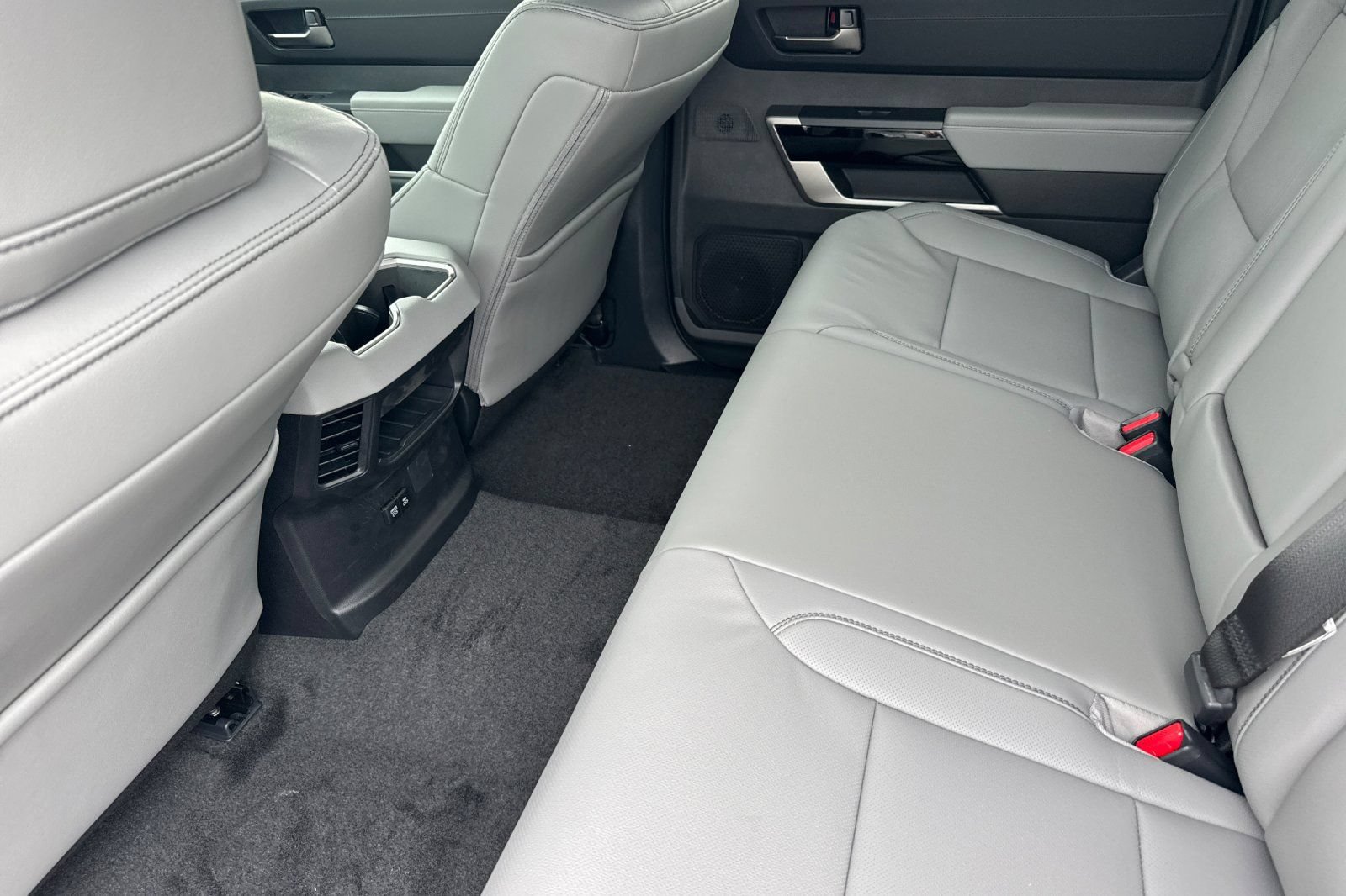 New 2026 Toyota Tundra Limited AWD/4WD image 13