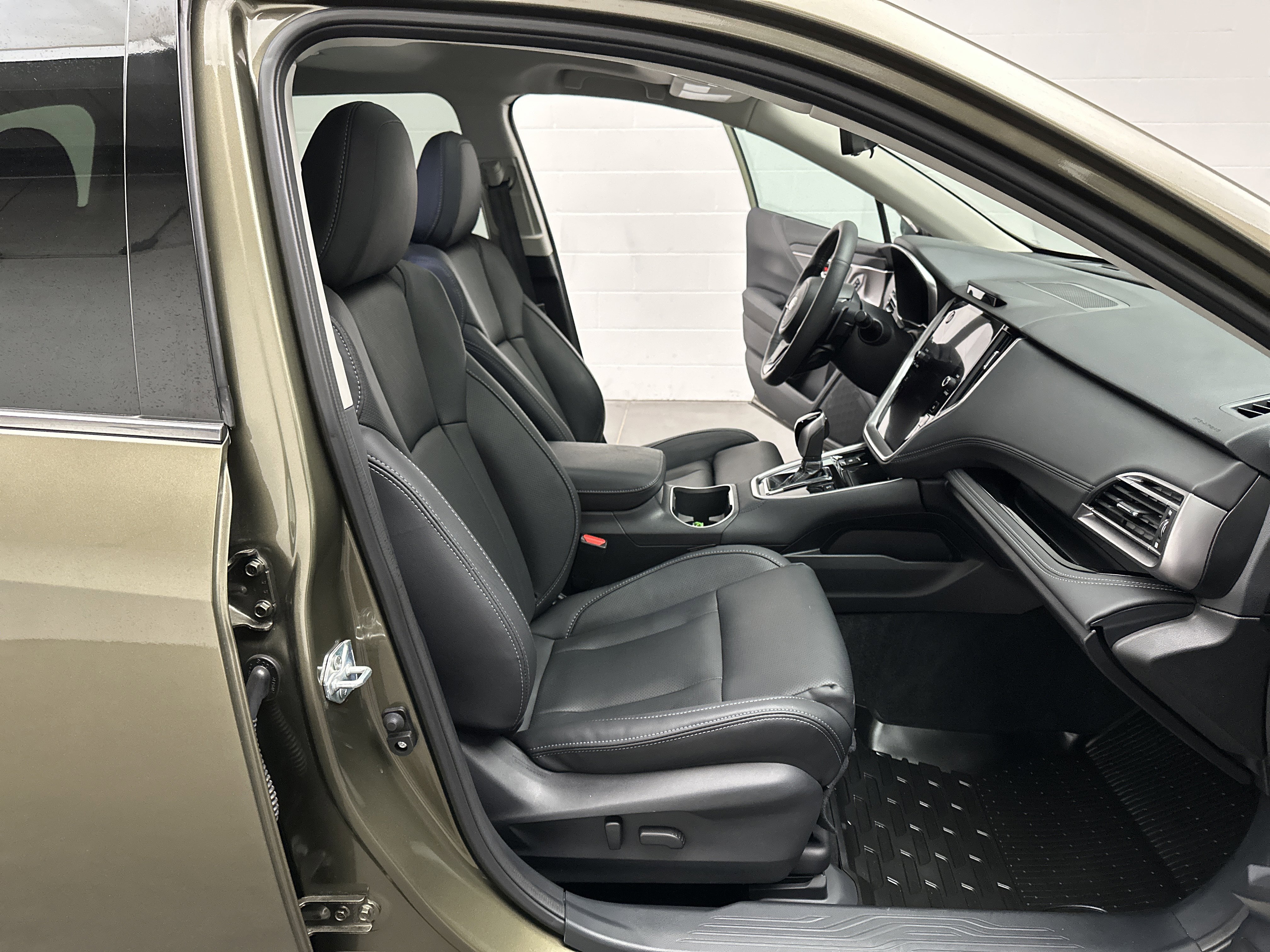 Certified 2025 Subaru Outback Touring image 25
