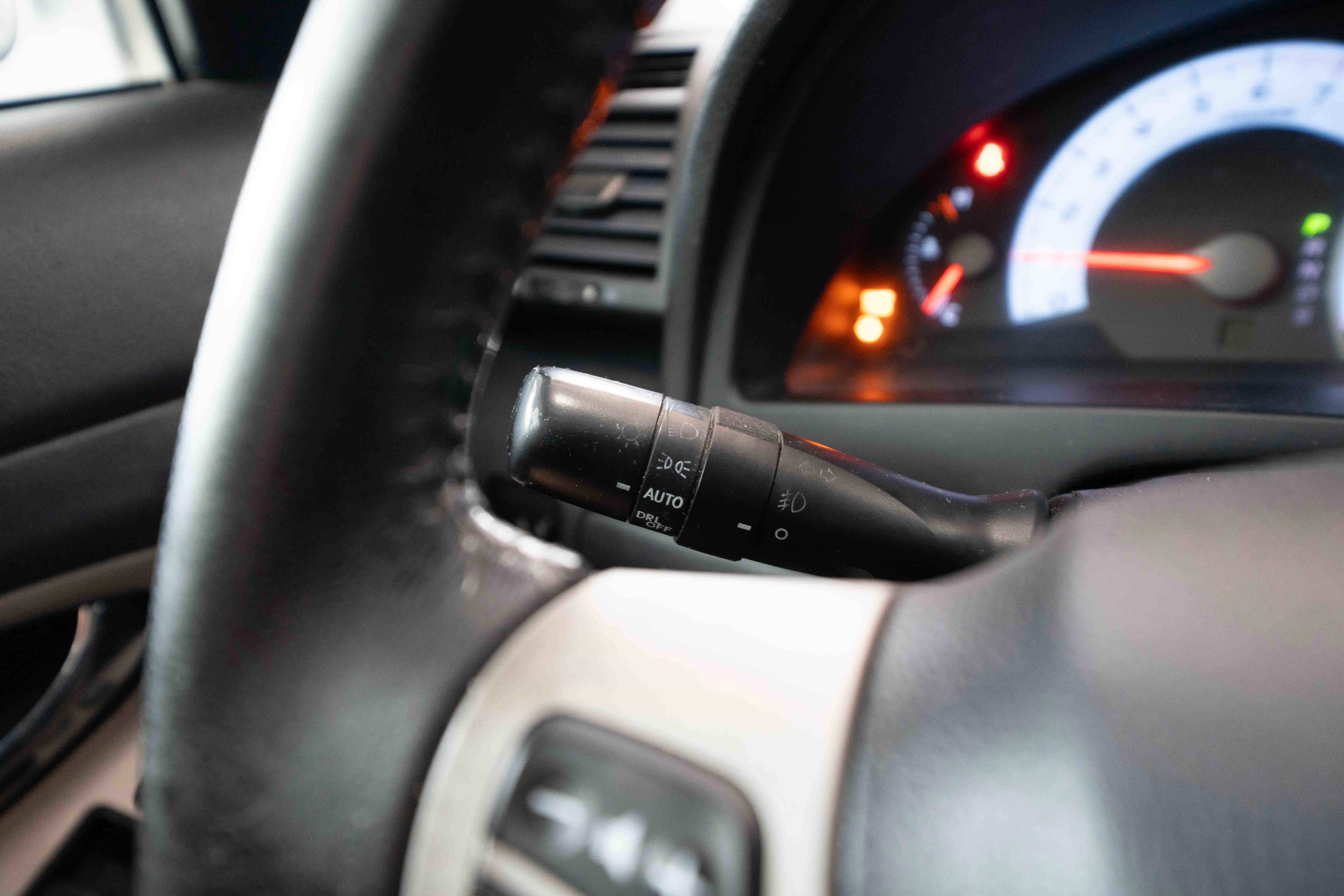 Used 2011 Toyota Camry SE w/ SE Extra-Value Pkg #1 image 13