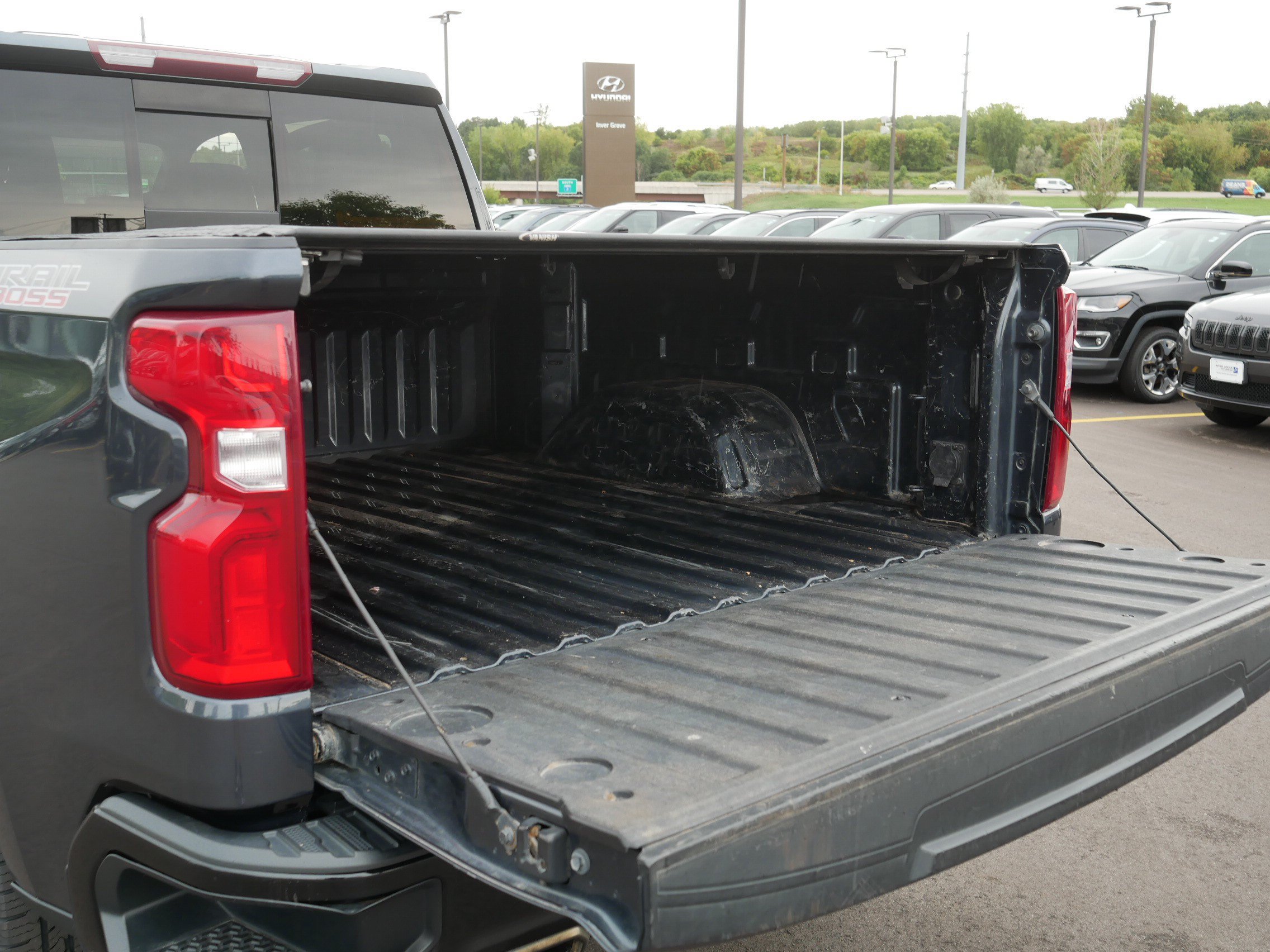 Used 2020 Chevrolet Silverado 1500 LT Trail Boss AWD/4WD image 21
