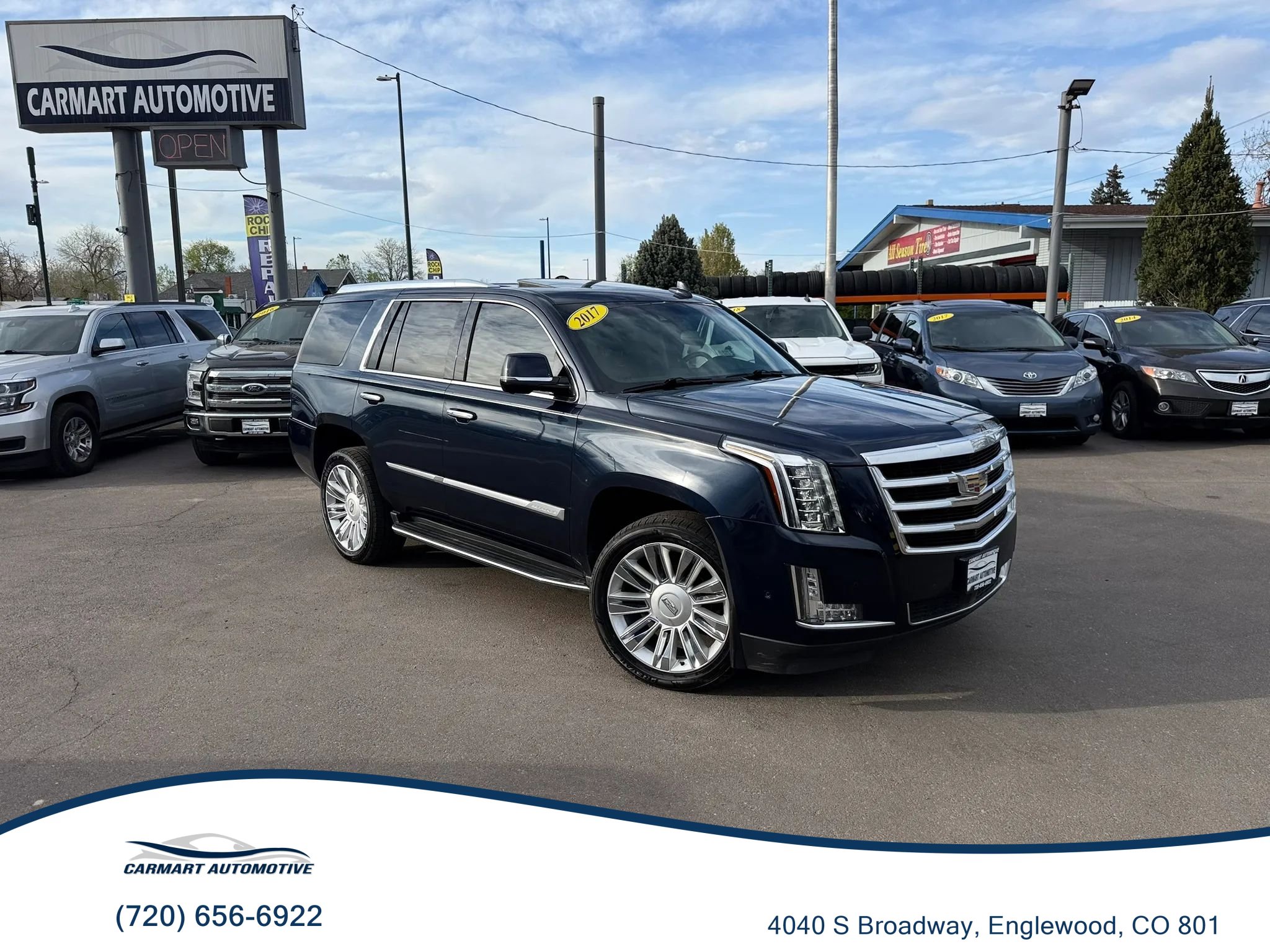 Used 2017 Cadillac Escalade Premium Luxury image 1