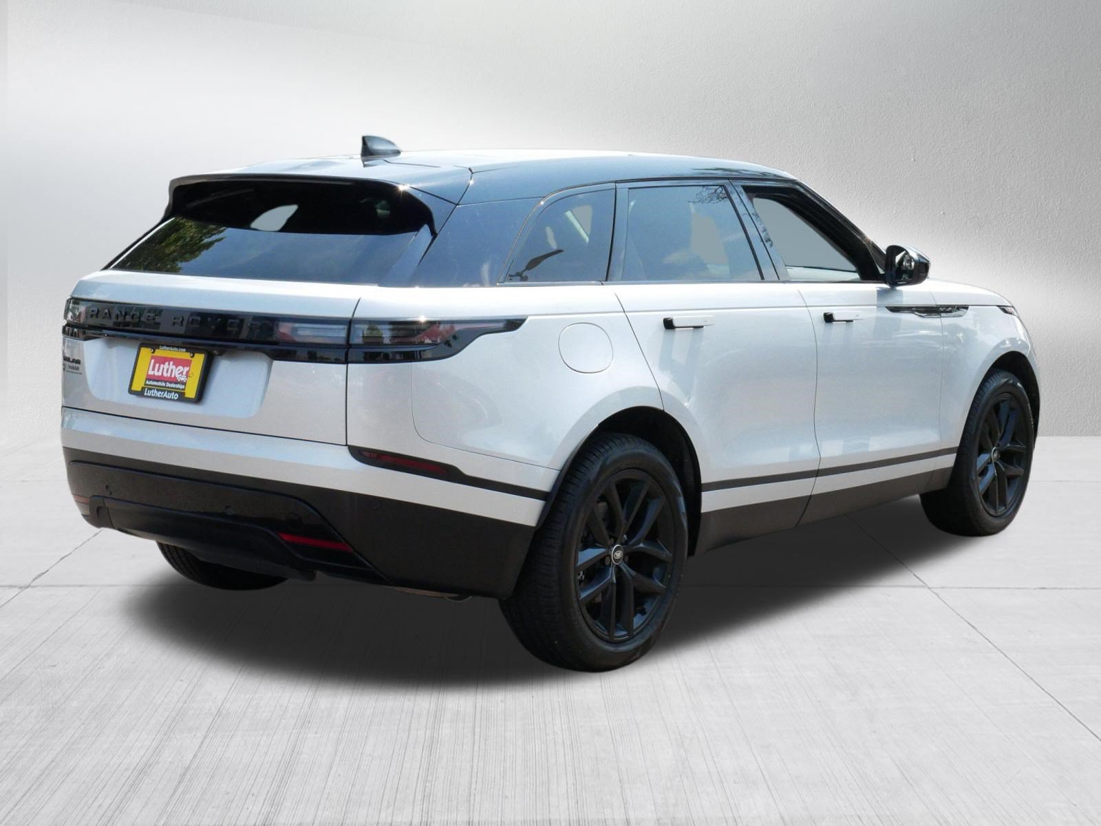 Used 2024 Land Rover Range Rover Velar S AWD/4WD image 7