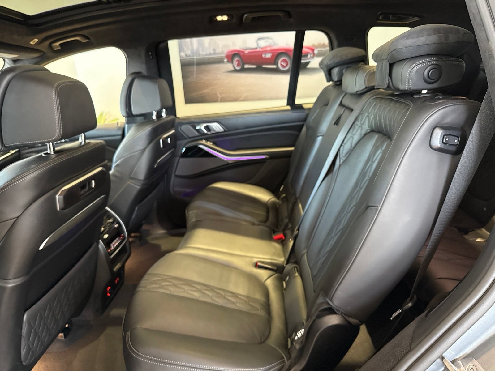 Certified 2024 BMW X7 xDrive40i w/ Executive Package AWD/4WD image 35