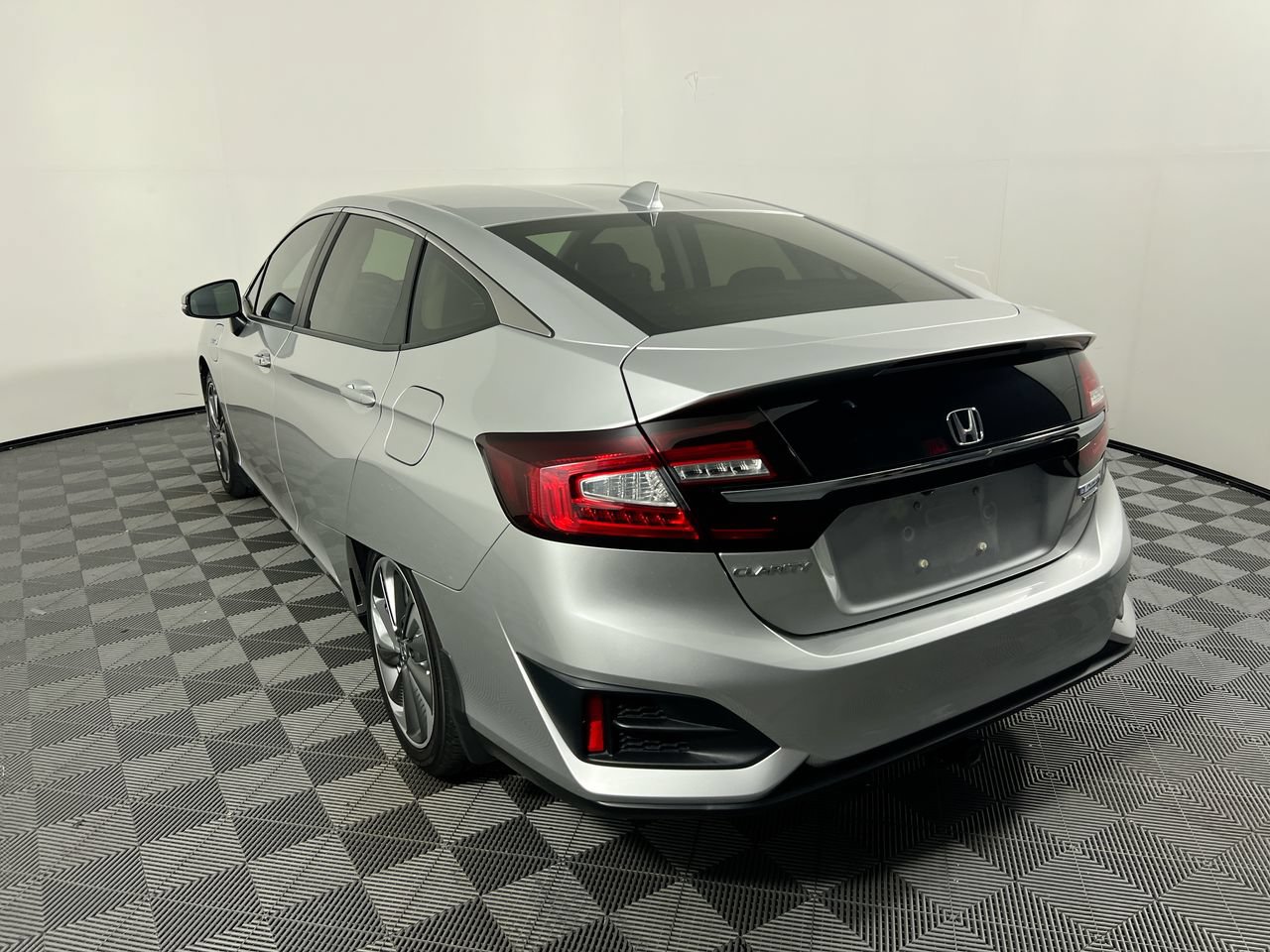 Used 2021 Honda Clarity Touring image 5