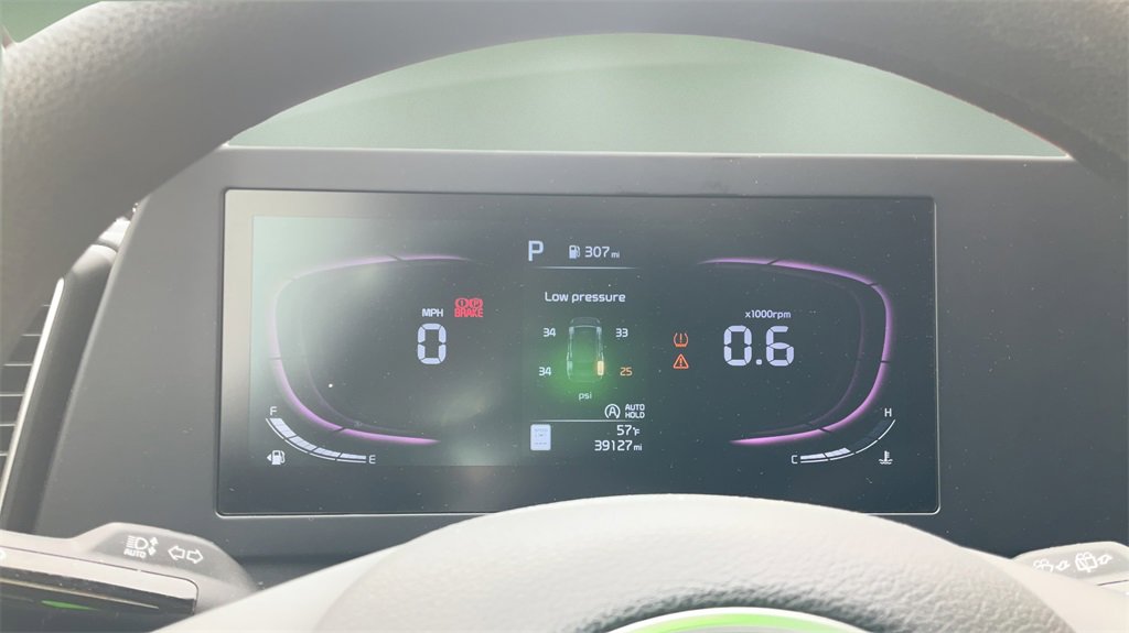 Used 2024 Kia Sportage LX image 19