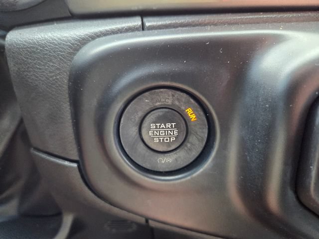 Used 2022 Jeep Wrangler Unlimited Sahara AWD/4WD image 30