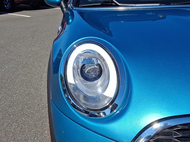 Used 2017 MINI Cooper S image 9
