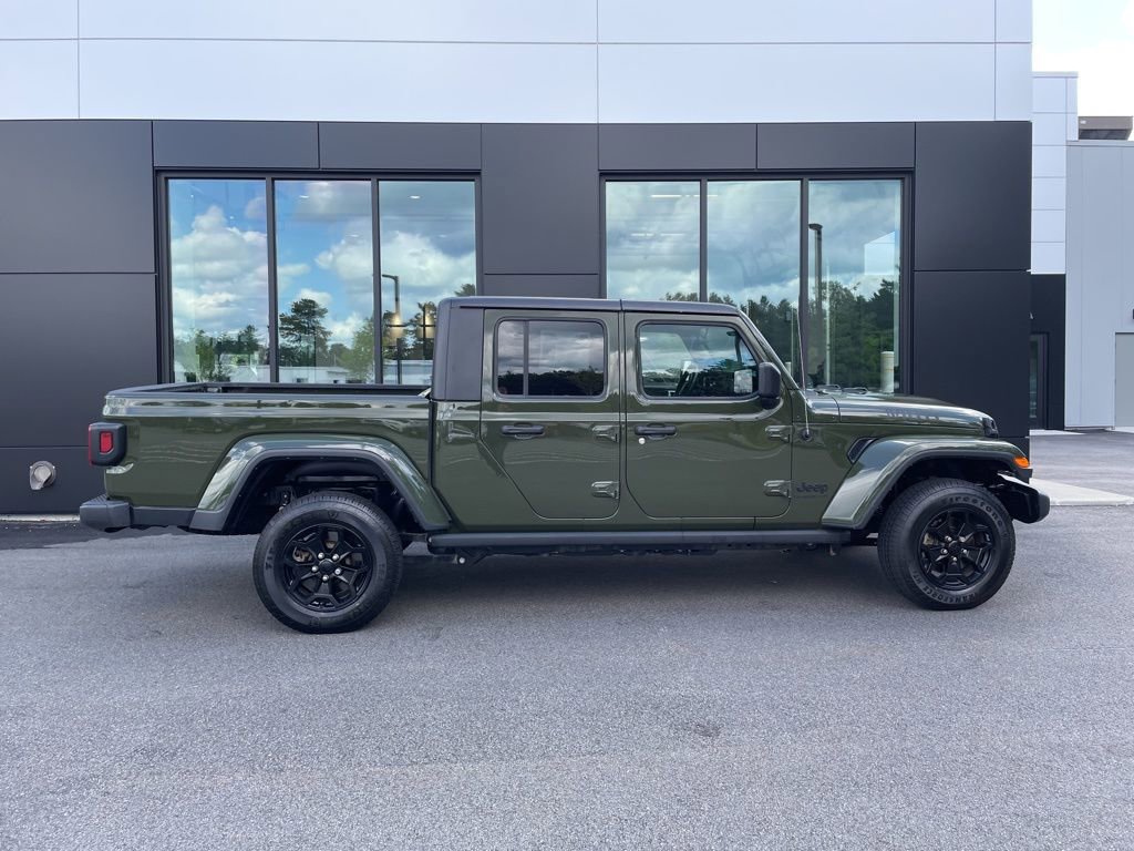 Used 2022 Jeep Gladiator Sport image 5