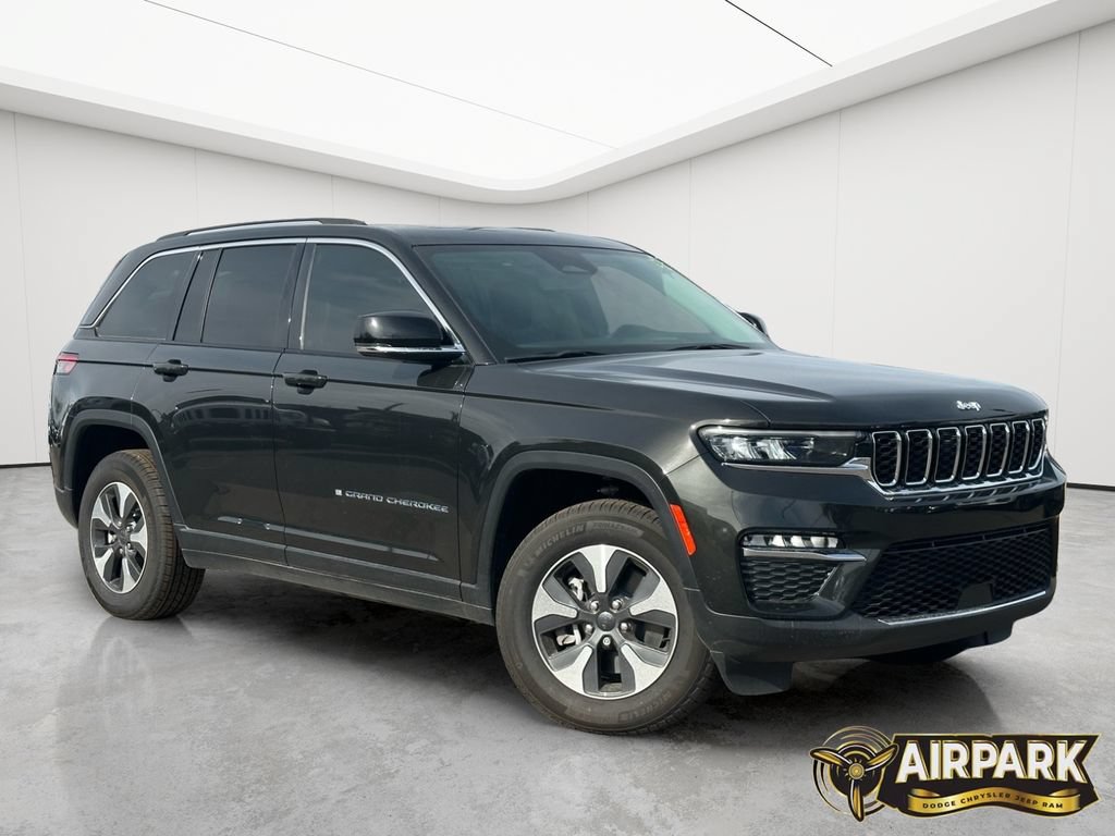 New 2023 Jeep Grand Cherokee 4WD 4xe image 2