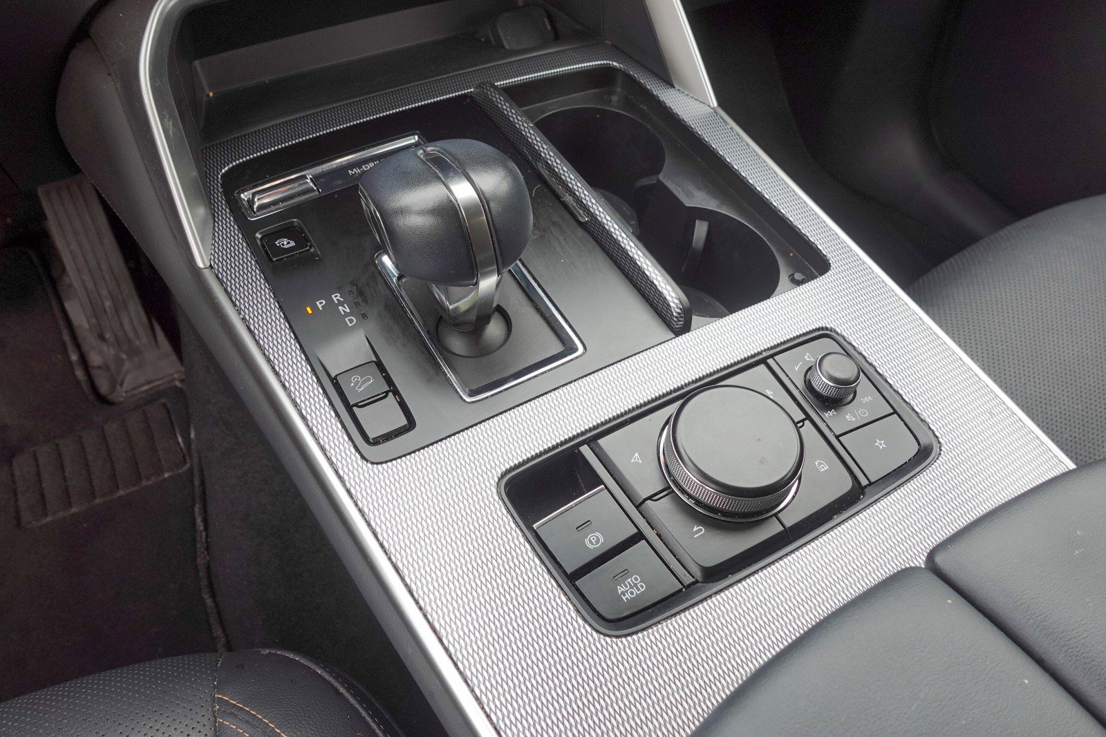Used 2024 MAZDA CX-90 Plug-In Hybrid w/ Premium Pkg image 19