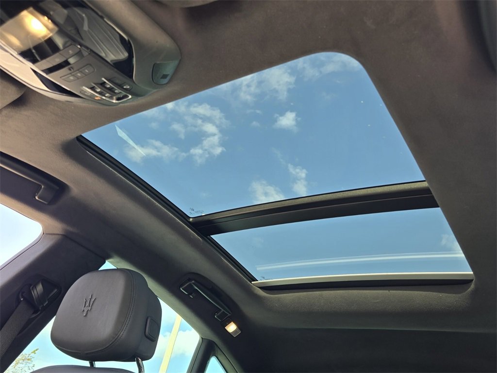 Used 2022 Maserati Levante GT image 20