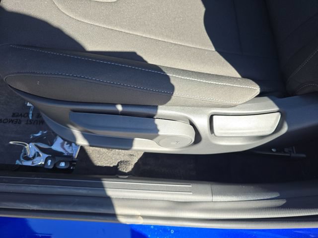 Certified 2025 Hyundai Elantra Sport FWD image 12