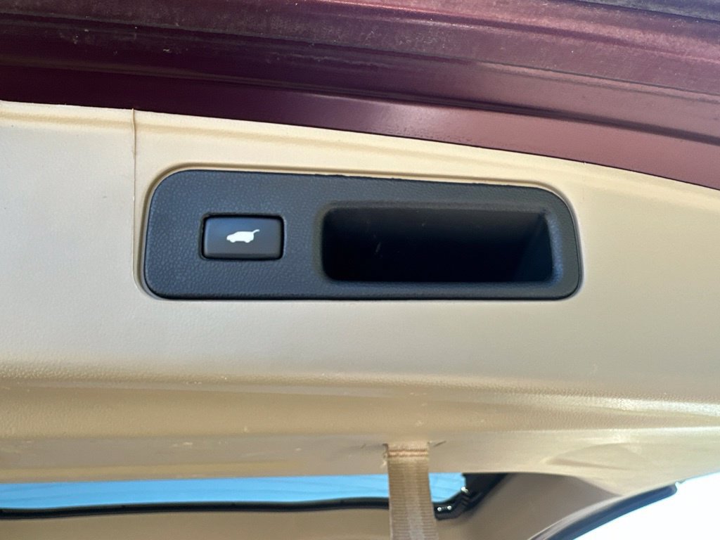 Used 2014 Honda Pilot Touring image 11