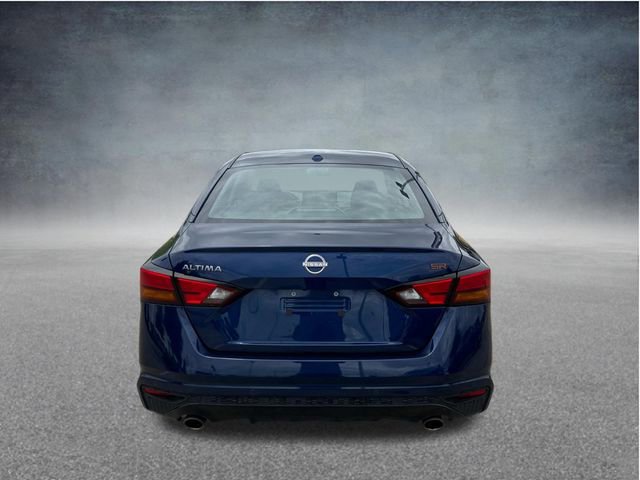 Used 2024 Nissan Altima 2.5 SR w/ SR Premium Package FWD image 9