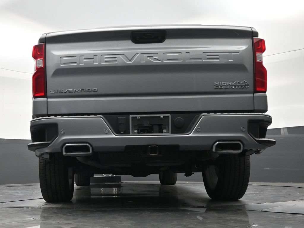 Used 2024 Chevrolet Silverado 1500 High Country w/ High Country Premium Package AWD/4WD image 23