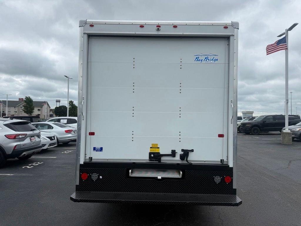 New 2027 Ford E-450 and Econoline 450 Super Duty w/ Power Equipment Group RWD image 4