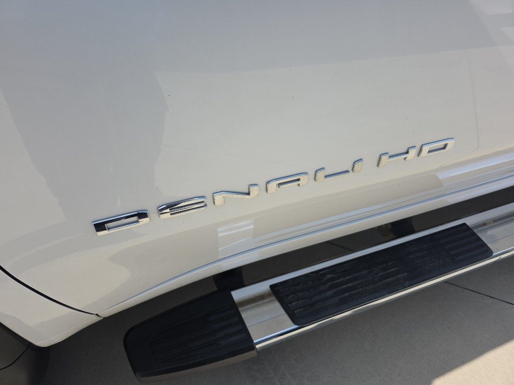 Certified 2025 GMC Sierra 2500 Denali w/ Technology Package AWD/4WD image 7