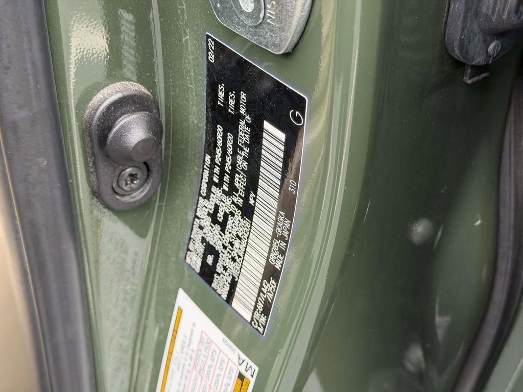 Used 2022 Toyota 4Runner Limited AWD/4WD image 26