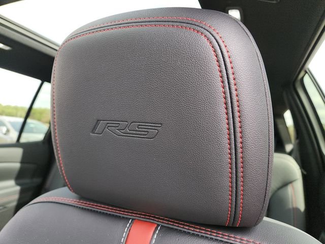 Used 2024 Chevrolet Traverse RS image 12