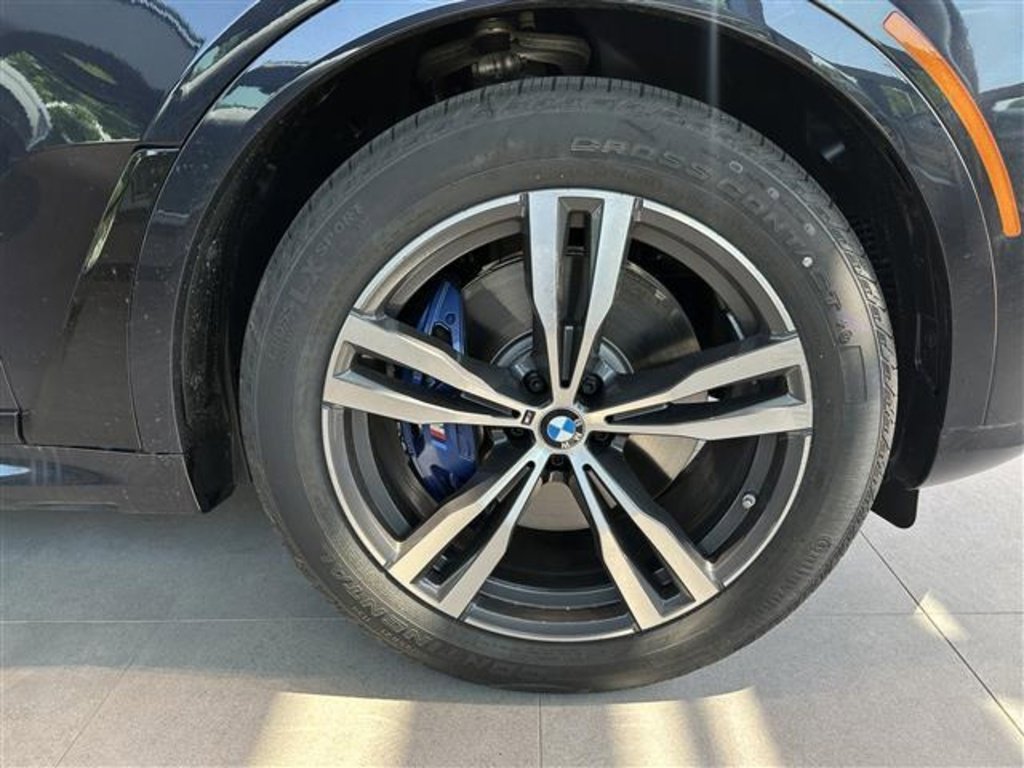 New 2025 BMW X7 M60i image 9