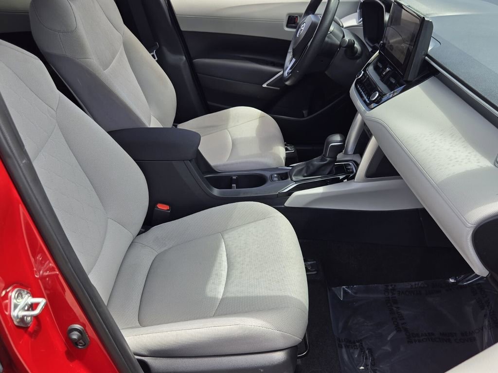 Used 2023 Toyota Corolla Cross LE FWD image 18