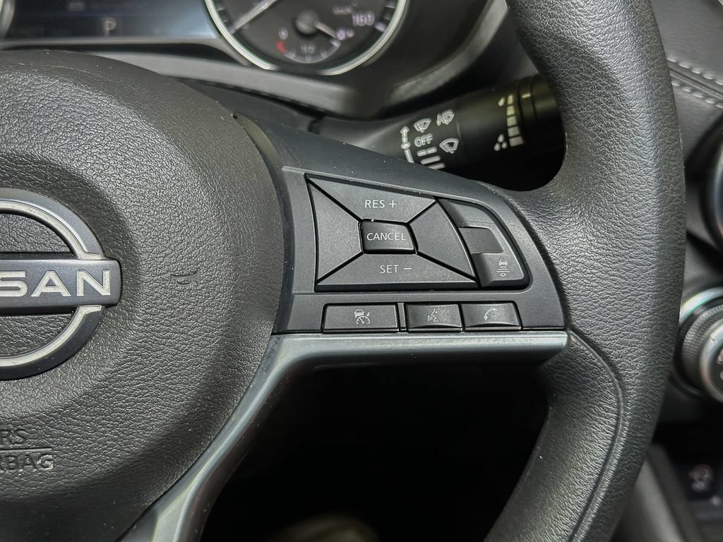 Used 2024 Nissan Sentra SV FWD image 32