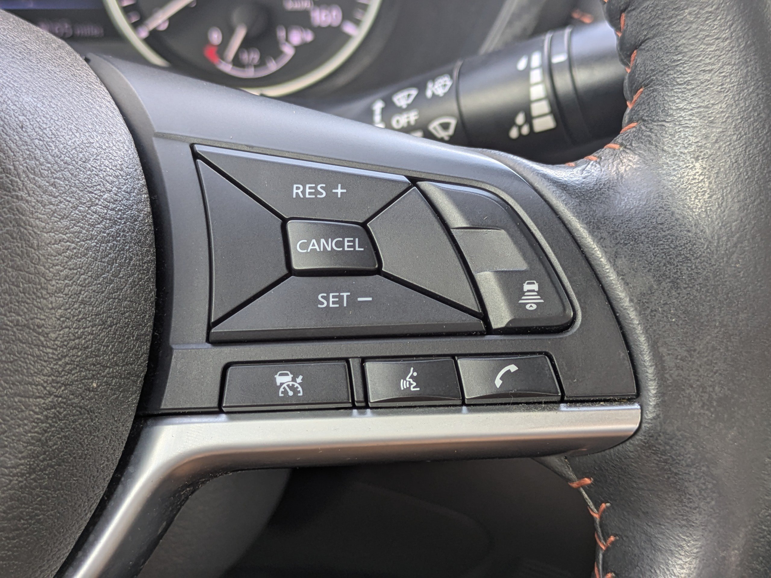 Used 2023 Nissan Sentra SR w/ Midnight Edition Package FWD image 22