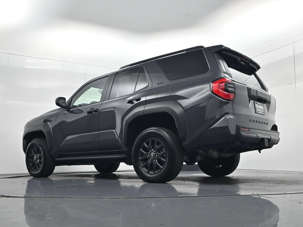 Used 2025 Toyota 4Runner SR5 AWD/4WD image 41