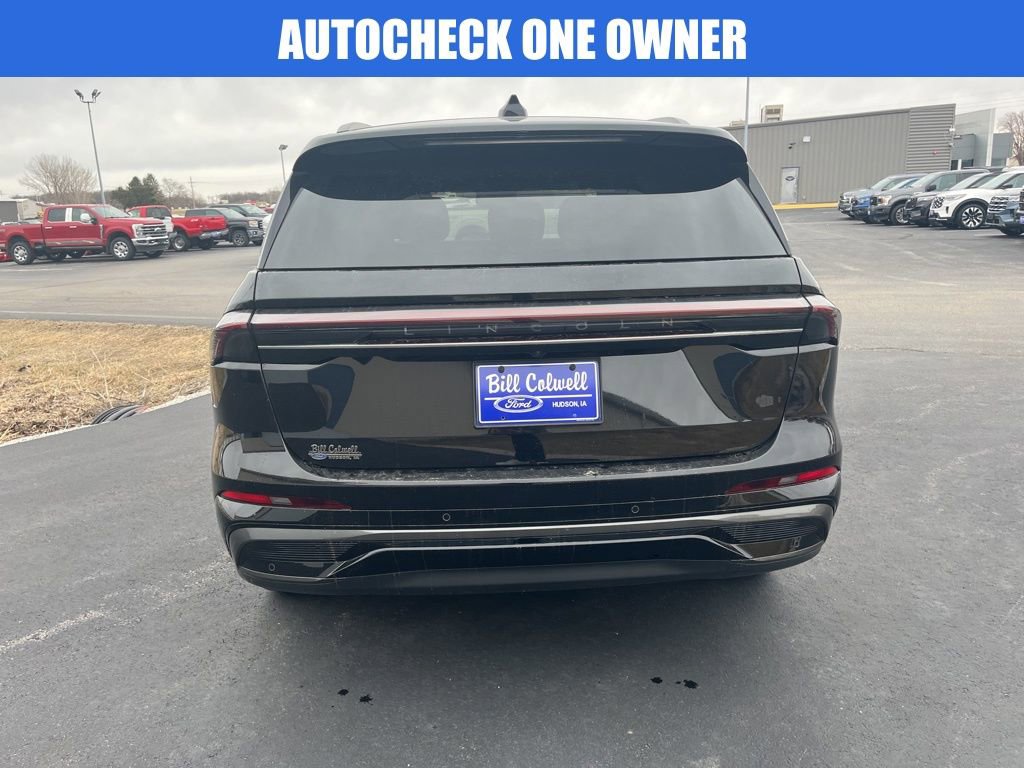 Used 2025 Lincoln Nautilus Reserve w/ Jet Appearance Package image 5