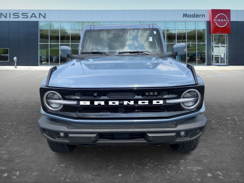Used 2025 Ford Bronco Outer Banks AWD/4WD image 2